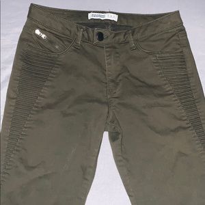 Zara Size 4, Olive Green Skinny Jeans